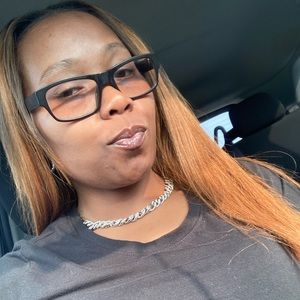 Meet your Posher, Devondra